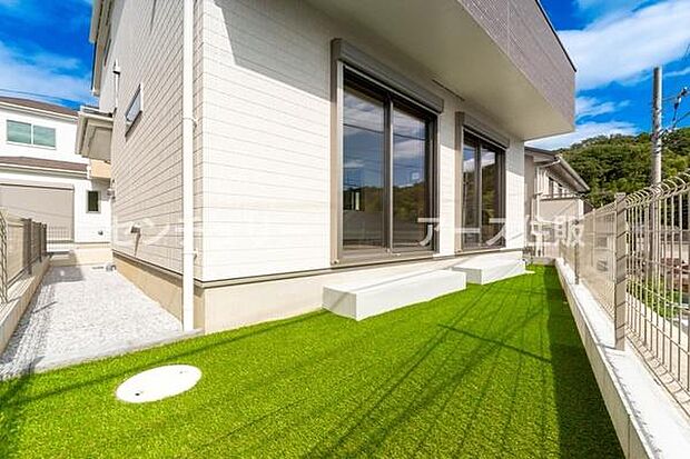 「週末の楽しみが増える」BBQ、ガーデニング、お子様の自然とのふれあいなど、お庭があるから楽しみも倍増するマイホーム。