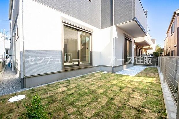 「週末の楽しみが増える」BBQ、ガーデニング、お子様の自然とのふれあいなど、お庭があるから楽しみも倍増するマイホーム。