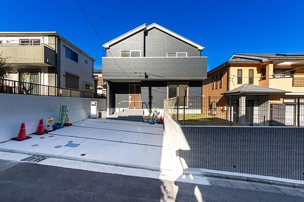 「威風堂々とした素敵な佇まい」どの角度から眺めても、所有感が満たされる理想的で素敵な住まい一生ものだから「パッと見」こそが全て「第一印象で決まる」素敵なマイホーム