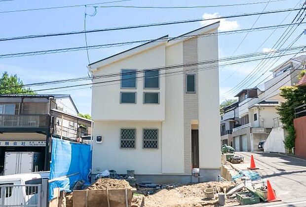 「威風堂々とした素敵な佇まい」所有感が満たされる理想的で素敵な住まい。