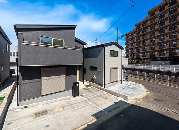 「威風堂々とした素敵な佇まい」どの角度から眺めても、所有感が満たされる理想的で素敵な住まい一生ものだから「パッと見」こそが全て「第一印象で決まる」素敵なマイホーム