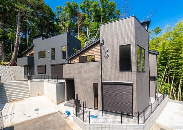 開放感+日当たりの良さ家に入らなくても分かる日当たりの良さ。開放感の良さ。碧空も清々しく心地の良い住まい。住みたくなる家。暮らしたい町。