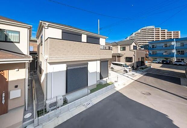 「マイホームの喜びを感じる」スタイリッシュなデザインに心満たされる。憧れのマイホームに相応しい美しく映える外観です。