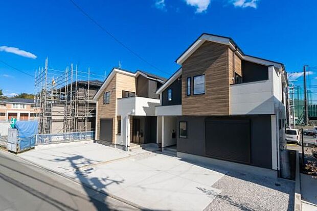 「開放感+日当たりの良さ」家に入らなくても分かる日当たりの良さ。開放感の良さ。碧空も清々しく心地の良い住まい。住みたくなる家。暮らしたい町。