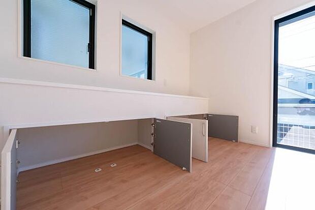 「マルチに使える」フリースペース。スタディーコーナーやワークスペースとしもご利用いただけます。