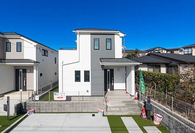 「マイホームの喜びを感じる」スタイリッシュなデザインに心満たされる。憧れのマイホームに相応しい美しく映える外観です。