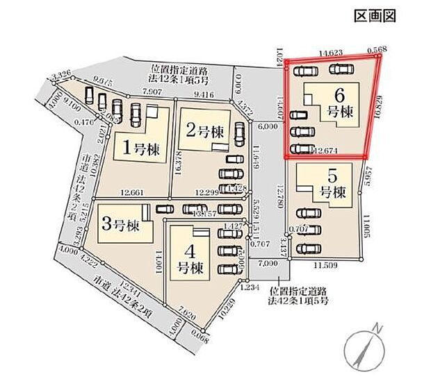 全6区画の整った分譲地内に位置し6号棟は角地に配置されています。駐車スペースも確保されており区画ごとにゆとりある設計です。道路幅や配置もわかりやすく落ち着いた住環境が特徴です。