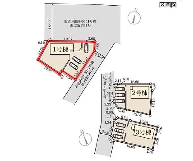 全3区画のレイアウトが分かりやすく示されています。各棟にはそれぞれ専用の駐車スペースが確保されています。1号棟は道路に面しており出入りがスムーズです。2号棟・3号棟も敷地を有効に使える配置です。