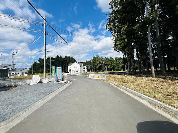 ■周辺環境もご案内■・間取りや立地も大切ですが、暮らしていく上でとても大切な周辺環境。・ご見学時に周辺環境もあわせてご案内いたしますので、お気軽にお問い合わせください。