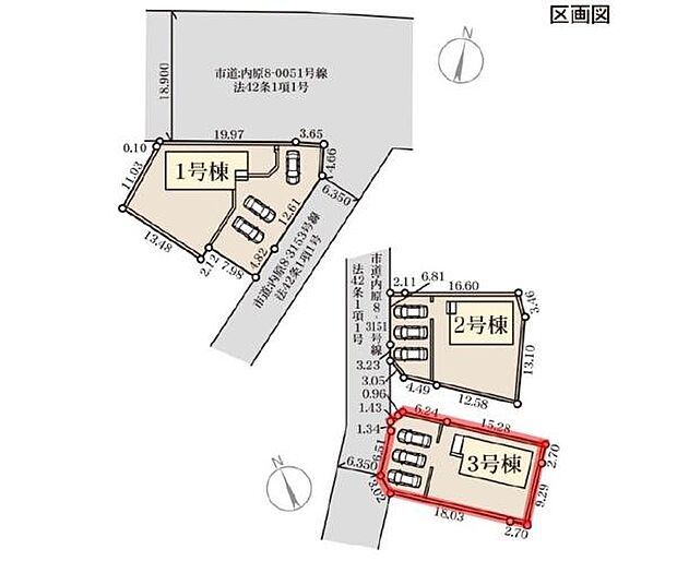 各住戸ごとに駐車スペースが確保されておりお車をお持ちの方にも便利です。3号棟は南側道路に面していてアクセスしやすい配置となっています。