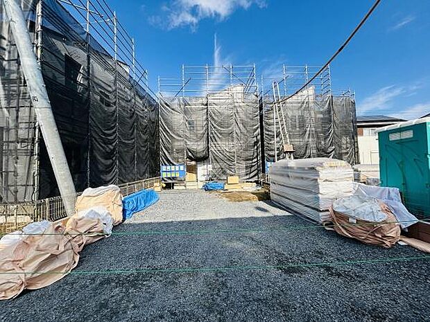 ■完成物件もご案内可能■・ご案内時には実際の立地に加え、同メーカー・同仕様の完成物件もご案内可能です。・現地と建物を実際にご覧いただく事で、新居で生活している様子がイメージしやすくなります。