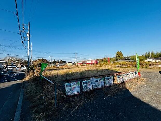 ■完成物件もご案内可能■・ご案内時には実際の立地に加え、同メーカー・同仕様の完成物件もご案内可能です。・現地と建物を実際にご覧いただく事で、新居で生活している様子がイメージしやすくなります。