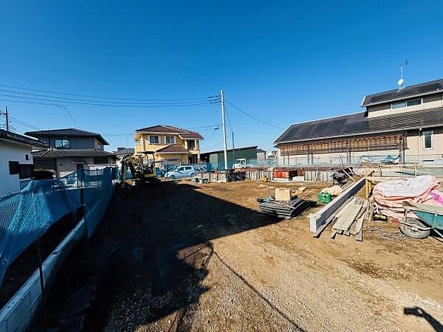 ■完成物件もご案内可能■・ご案内時には実際の立地に加え、同メーカー・同仕様の完成物件もご案内可能です。・現地と建物を実際にご覧いただく事で、新居で生活している様子がイメージしやすくなります。