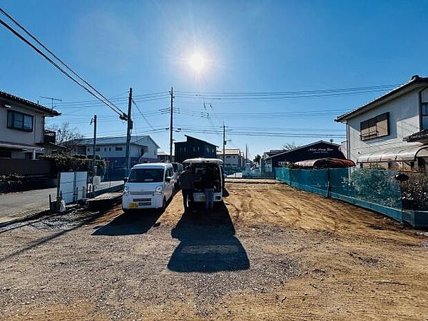 ■完成物件もご案内可能■・ご案内時には実際の立地に加え、同メーカー・同仕様の完成物件もご案内可能です。・現地と建物を実際にご覧いただく事で、新居で生活している様子がイメージしやすくなります。