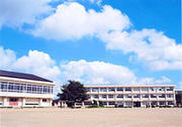 水戸市立渡里小学校まで258m