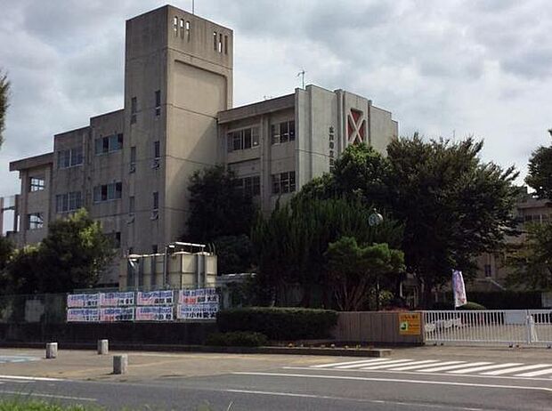 水戸市立笠原中学校まで1972m