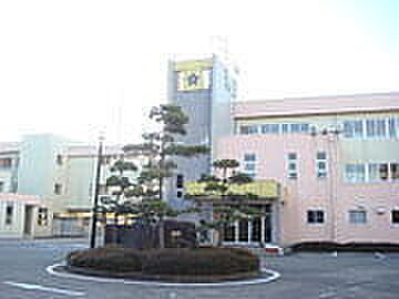 笠間市立友部小学校まで1173m