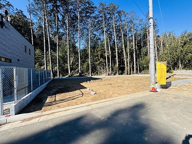 ■完成物件もご案内可能■・ご案内時には実際の立地に加え、同メーカー・同仕様の完成物件もご案内可能です。・現地と建物を実際にご覧いただく事で、新居で生活している様子がイメージしやすくなります。