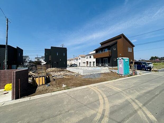 ■地盤調査も実施済み■・建物建築前に地盤調査もしておりますので、安心して永くお住まいいただける住宅です。・しっかりとした土台を造ったうえで、その上に建物が築造されていきます。