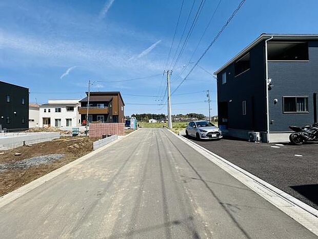 ■周辺環境もご案内■・間取りや立地も大切ですが、暮らしていく上でとても大切な周辺環境。・ご見学時に周辺環境もあわせてご案内いたしますので、お気軽にお問い合わせください。