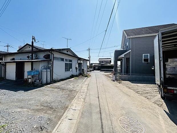 ■周辺環境もご案内■・間取りや立地も大切ですが、暮らしていく上でとても大切な周辺環境。・ご見学時に周辺環境もあわせてご案内いたしますので、お気軽にお問い合わせください。
