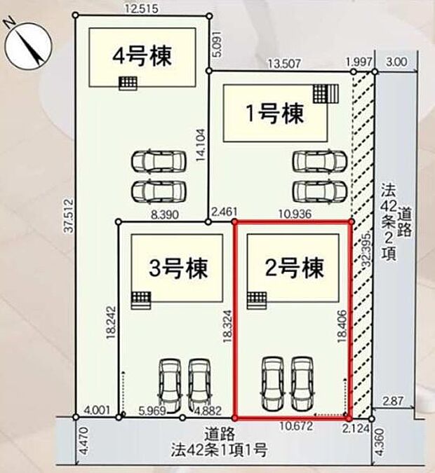 2号棟は南向きで採光に配慮された配置です。敷地内には駐車スペースが3台分確保されています。道路に面しており車の出し入れもスムーズです。全体の区画バランスが取れています。