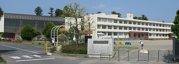 常陸大宮市立大宮小学校まで1840m