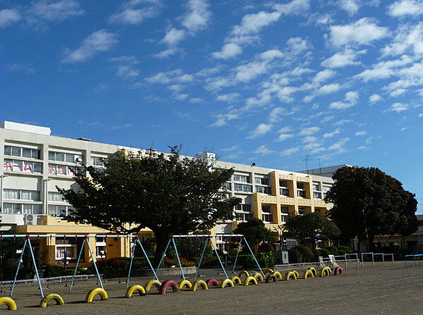 ひたちなか市立東石川小学校まで388m