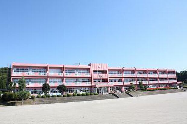常陸太田市立誉田小学校まで1447m