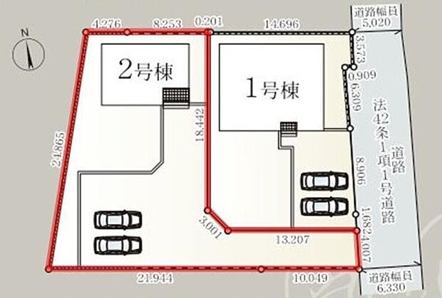 1号棟と2号棟に分かれた区画設計で敷地を効率よく活用しています。駐車スペースも複数台分確保されています。前面道路へのアクセスがしやすい配置です。敷地形状が分かりやすく表示されているのもポイントです。