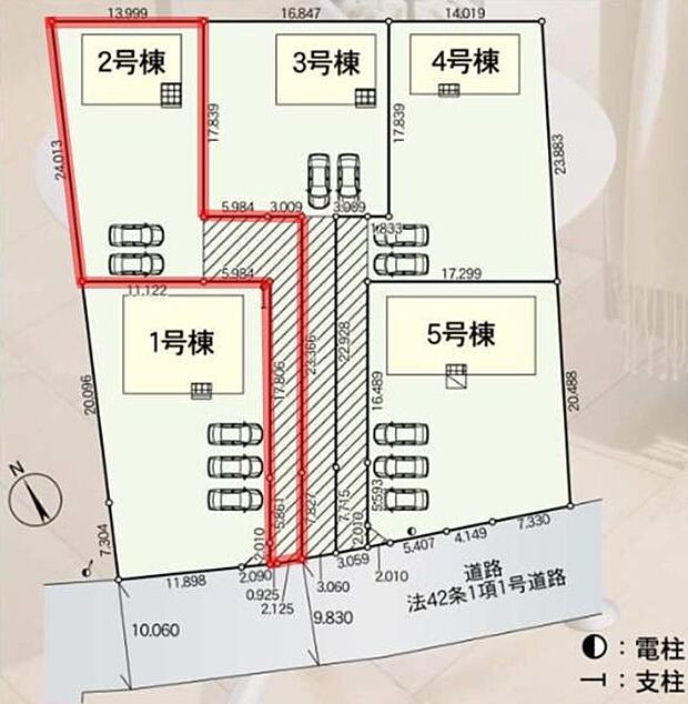 各棟ごとに十分なスペースが確保されていますのでゆとりのある配置が印象的です。駐車スペースが整っており区画ごとのアクセスもしやすい設計です。方位表示で日照や風通しもイメージしやすくなっています。