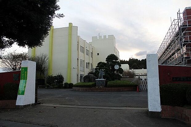 水戸市立双葉台小学校まで2035m