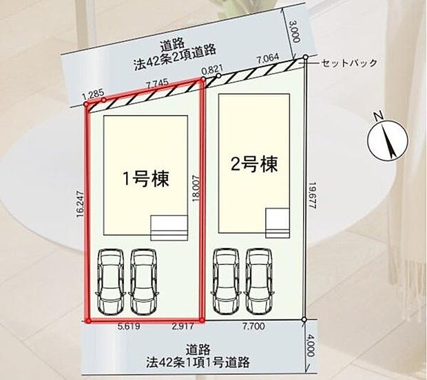 2棟それぞれに駐車スペースがあり車を複数台駐車できます。前面道路が広く車の出し入れがしやすい配置です。区画ごとに独立した敷地が確保されています。建物と敷地のバランスが良好です。