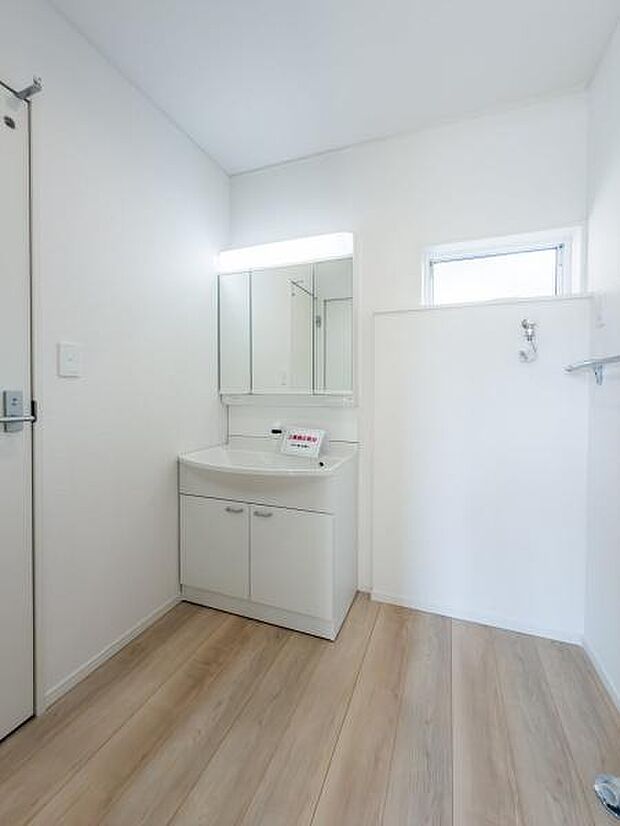 「洗面ルーム」1日の始まりや入浴前に入る空間だからこそ、清潔感や利便性が重要になる洗面室。