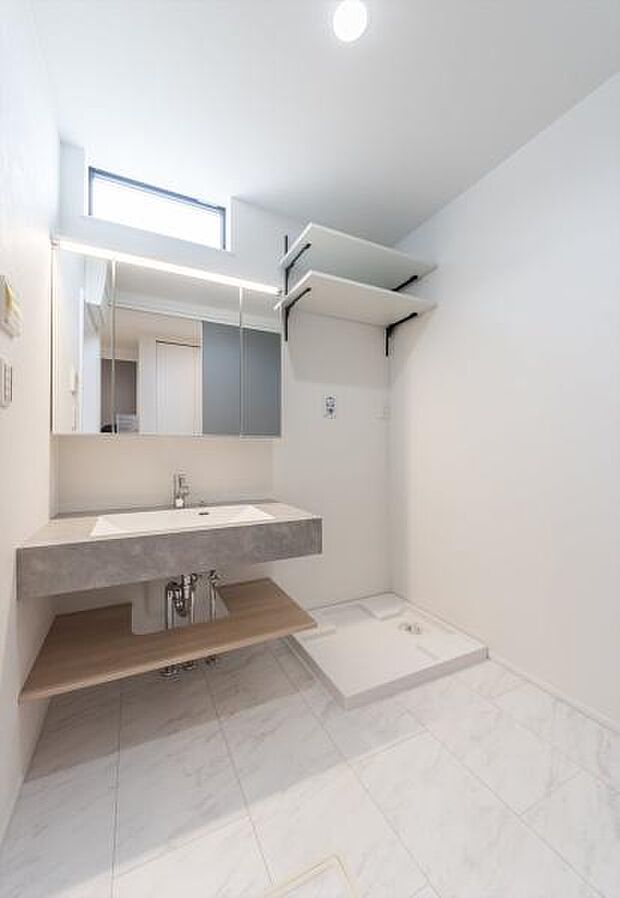 「快適なサニタリー空間」導線が良く普段の生活が便利でストレスフリーに。広さ、使い勝手の良いサニタリー空間です。