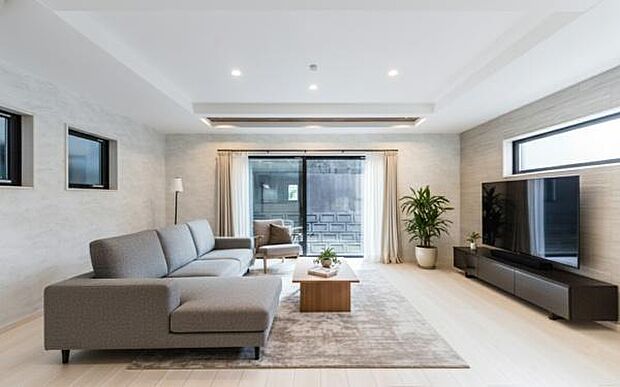 「上質な空間を」開放感と日当たりの良さに恵まれたリビング空間。(本画像はCGにて家具を配置しております。実際に家具はおかれておりません。)