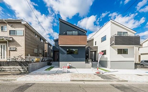 「威風堂々とした素敵な佇まい」どの角度から眺めても、所有感が満たされる理想的で素敵な住まい素敵なマイホーム(画像の一部にAIによる加工を施しているため実際と異なる場合ございます)