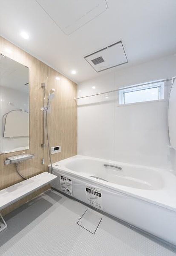 「バスルーム」清潔感が大切なバスルーム。落ち着く空間です。