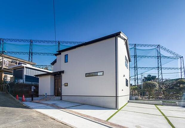 「マイホームの喜びを感じる」スタイリッシュなデザインに心満たされるマイホーム。住環境および生活利便性も魅力のマイホームです。