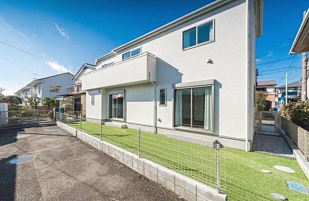 「威風堂々とした素敵な佇まい」どの角度から眺めても、所有感が満たされる理想的で素敵な住まい。