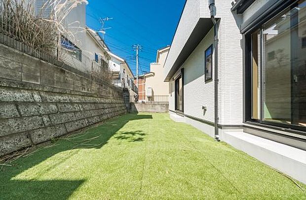 「憧れのガーデンライフ」碧空とガーデンライフが可能な日々の暮らしを豊かに彩ります。