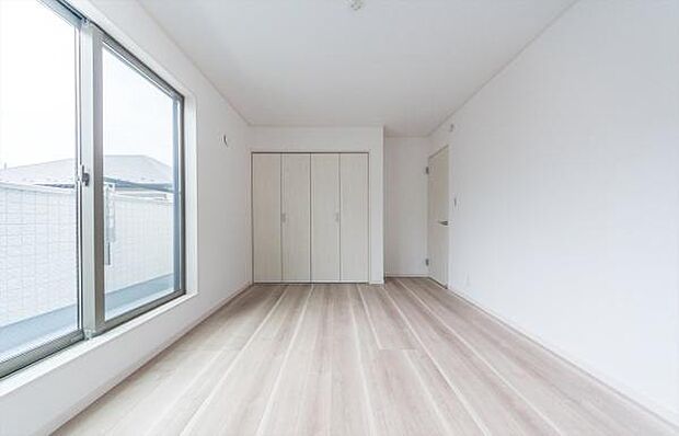 「Bed Room」落ち着いた色合い、シンプルなデザイン。洋室として大事なお部屋です。
