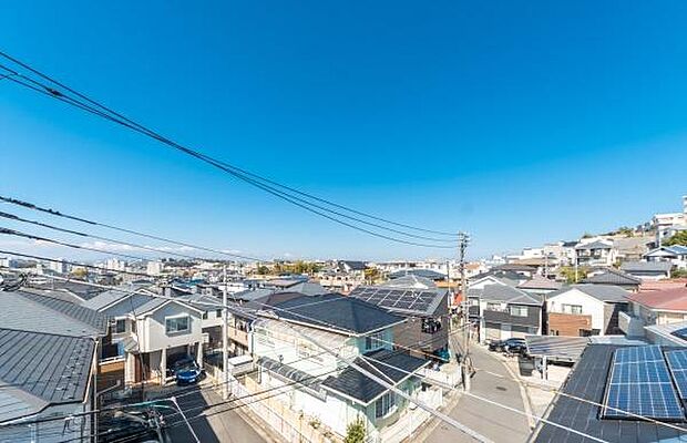 「長閑な街並みを望む眺望」住環境の良さ。静かな街並み。そんな景色を望む住まい。