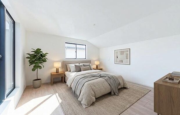 一日の疲れを癒す穏やかな主寝室。ゆとりある広さと落ち着いた空間が、深く心地よい眠りへと誘うプライベート空間です。（本画像はCGにて家具等を配置しております。実際に家具等はおかれておりません。）