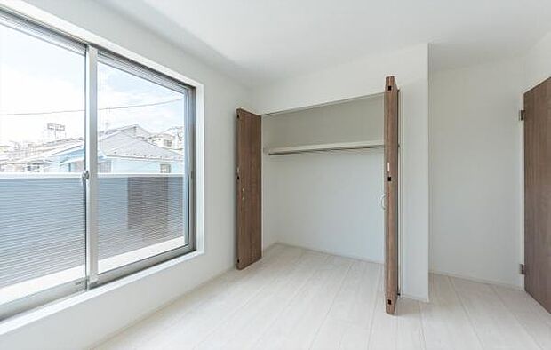 「類似内装同仕様」同施工会社施工例写真。