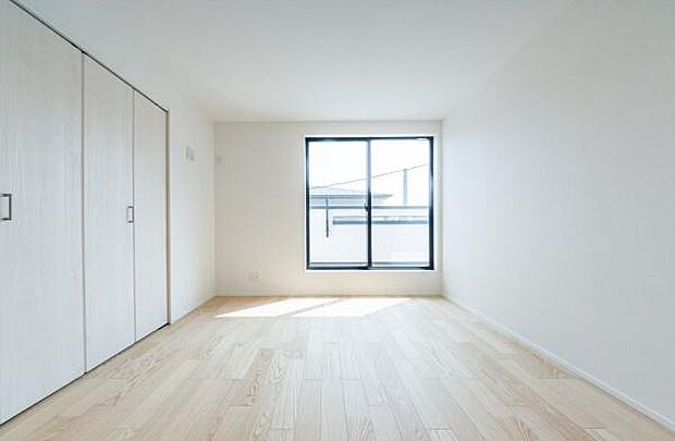 「Bed Room」落ち着いた色合い、シンプルなデザイン。洋室として大事なお部屋です。