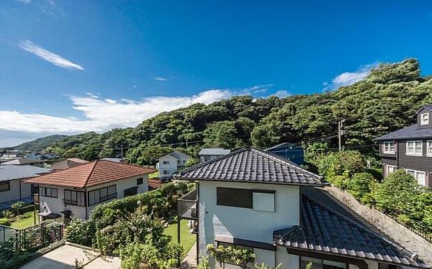 「長閑な街並みを望む眺望」住環境の良さ。静かな街並み。そんな景色を望む住まい。