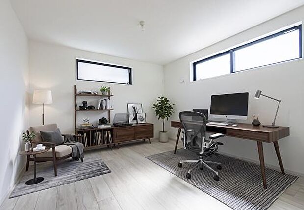 「仕事部屋としても」4部屋分のスペースが有るから1部屋を思い切って仕事部屋に。(本画像はCGにて家具を配置しております。実際にはおかれておりません。)