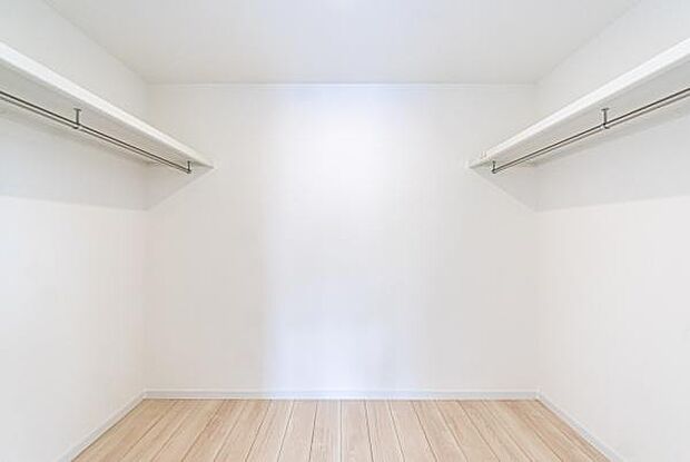 寝室ウォークインクローゼット