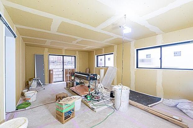 「集うダイニング」広いLDKだからこそ可能。リビングもダイニングも広々空間。(本画像はCGにて家具等を配置しております。実際に家具等はおかれておりません。)